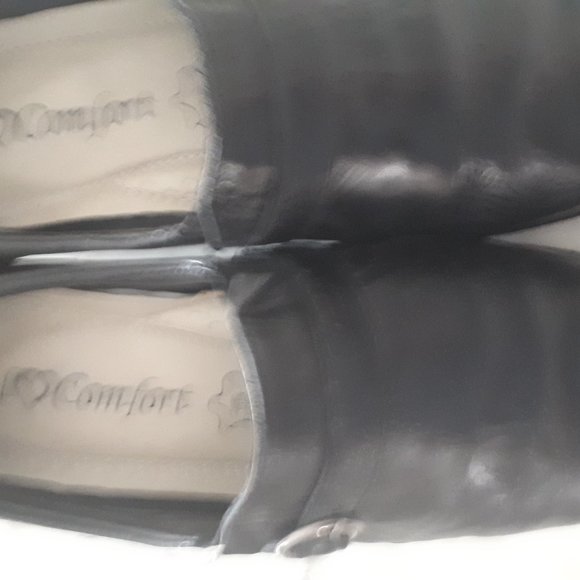 Comfort Soft Women's Fall or Winter Shoes Black size 8 - Picture 3 of 4